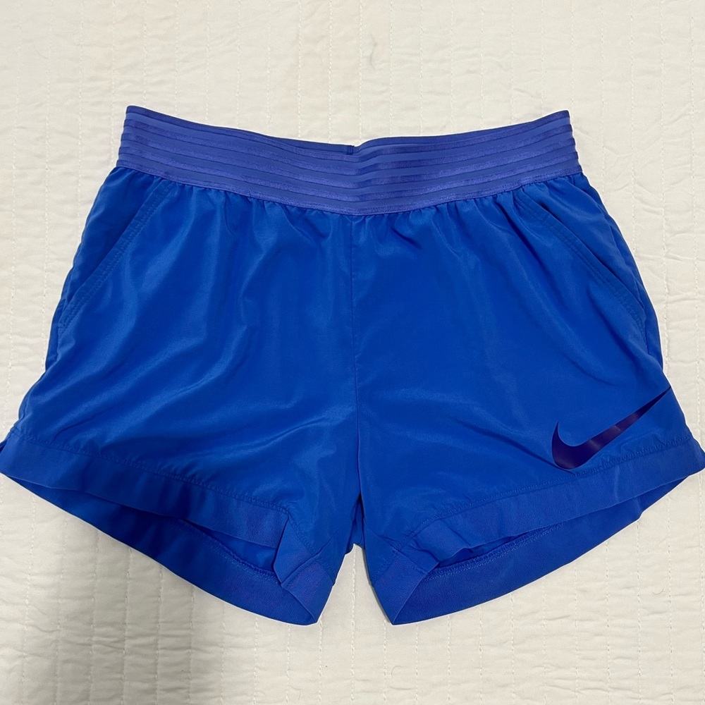 NIKE • Women’s Flex 4” Training Short
